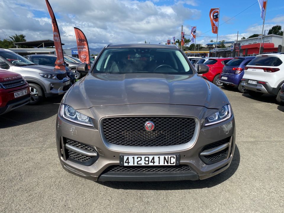 voiture occasion JAGUAR - F-PACE