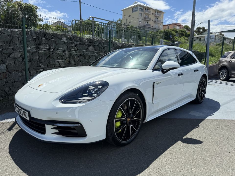 photos PORSCHE PANAMERA