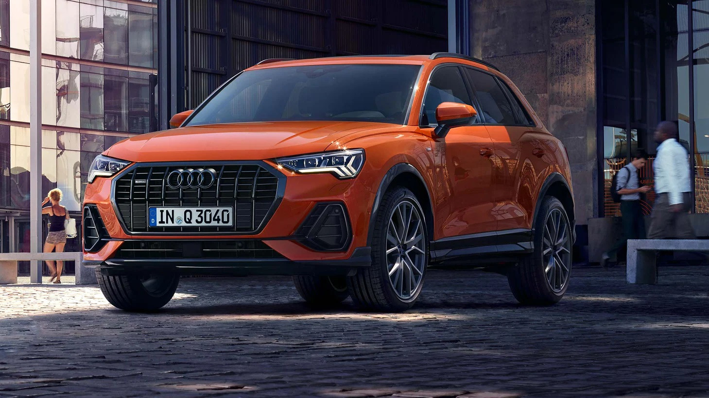 AUDI Q3